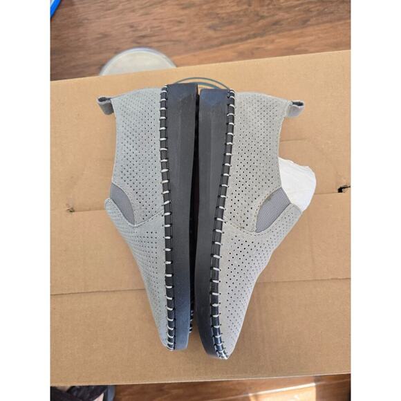 NWT Bernie Mev Women's Slip On Shoe Grey Comfort Size 36 US(5-5.5) Suede - Picture 6 of 12